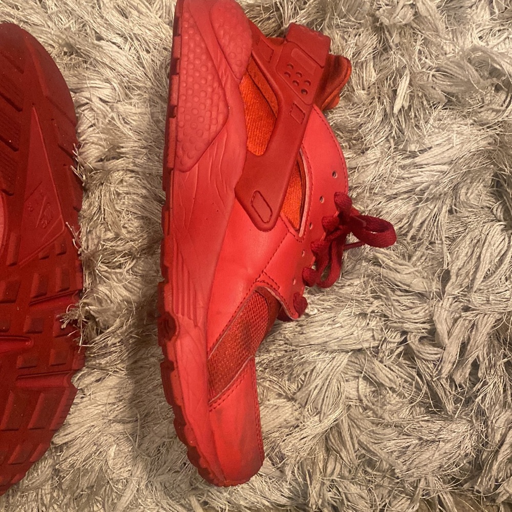 Red Nike huaraches - Picture 3 of 5